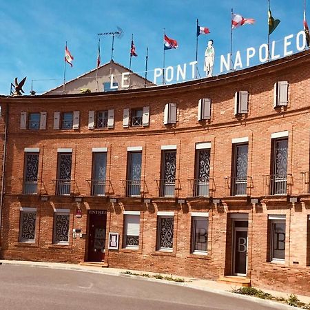 Le Pont Napoleon Moissac Otel Dış mekan fotoğraf